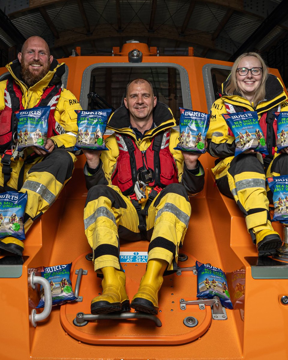 RNLI tweet media