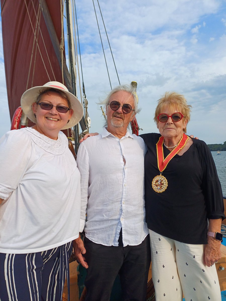 Wonderful evening on the Victor Barge hosted by ABP. With two of my charities Rob Brooks Founder of Eden Rose Project and Jools Ramsey CEO of IHAG. Great evening