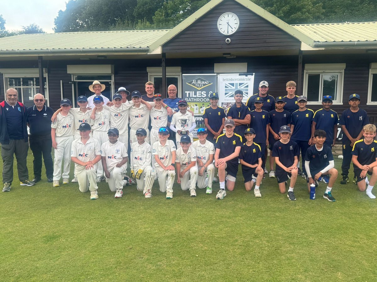 🤝 Yorkshire’s Under-12s recently took on friends and rivals Warwickshire Under-12s in the third year of the Al-Murad Cup, at New Rover Cricket Ground in Adel.

Read more ➡️ yorkshireccc.com/news/yorkshire…

#YorkshireFamily