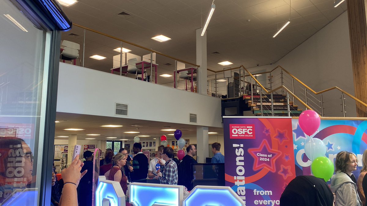 I'm at Oldham Sixth Form College to here the amazing stories and see the incredible achievements from A Levels results day.

<a href="/MENnewsdesk/">Manchester News MEN</a>