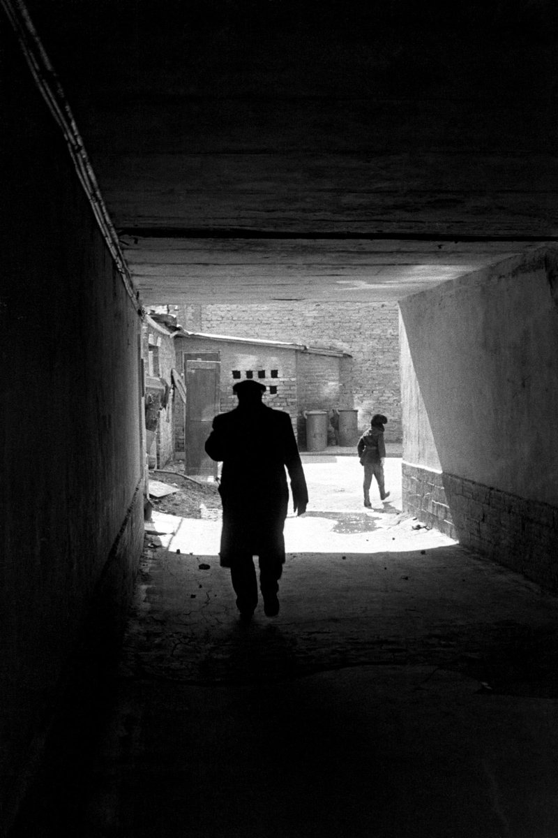 Bertrom's tweet image. When Masha Ivashintsova died in 2000, she left behind boxes of belongings and memories, and over 30,000 negatives and undeveloped film.
Much like Vivian Maier she hid her photographic talents from the world, never showing her work or considering herself an artist.