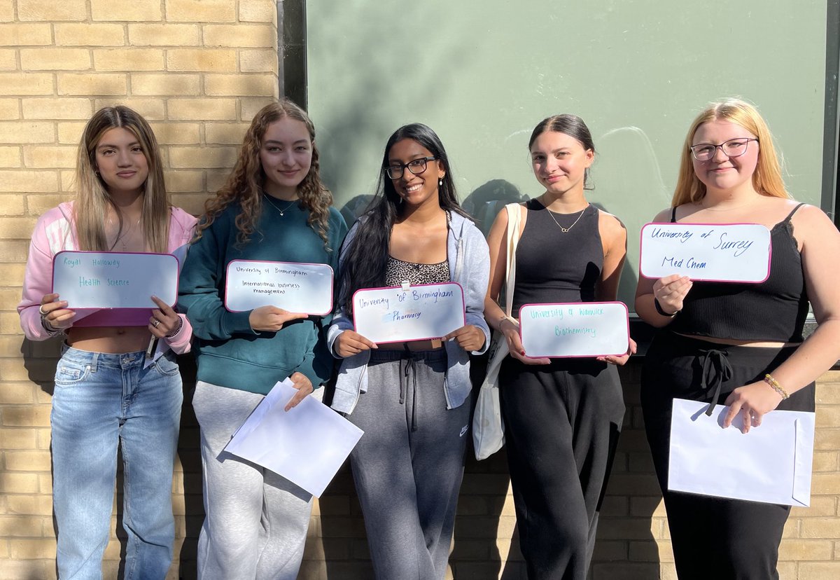 CDSsixthform's tweet image. A group of ⁦@croxleydanes⁩ Year 13s from our inaugural cohort are heading off to fantastic universities and courses 👏👏👏