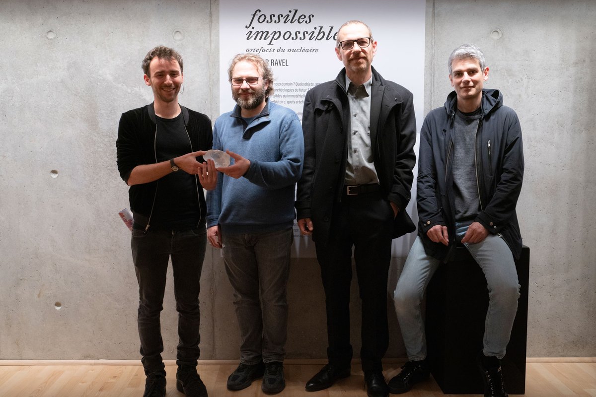 ☢ Comment prévenir les futures civilisations des lieux d'enfouissement de nos déchets radioactifs ? Utiliser de l'ADN, c'est l'idée surprenante qu'ont eu l'artiste Kaspar Ravel et le chercheur <a href="/PierreCrozet/">Pierre Crozet</a> 🧬
👉 Ils nous expliquent : sorbonne-universite.fr/actualites/res… <a href="/BiomemoryLabs/">Biomemory</a>