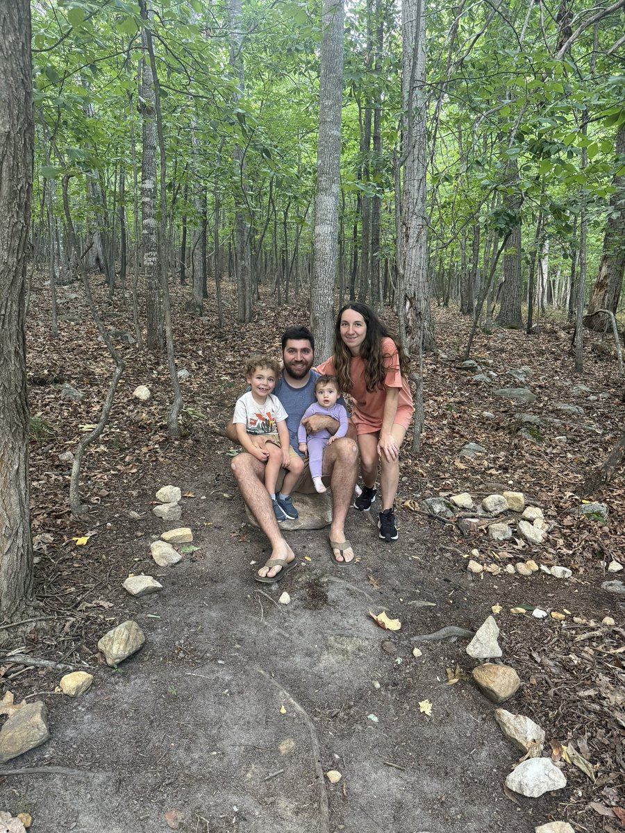 BenderLizzie's tweet photo. The mountains were calling 🌲 https://t.co/STLsWKQYLs