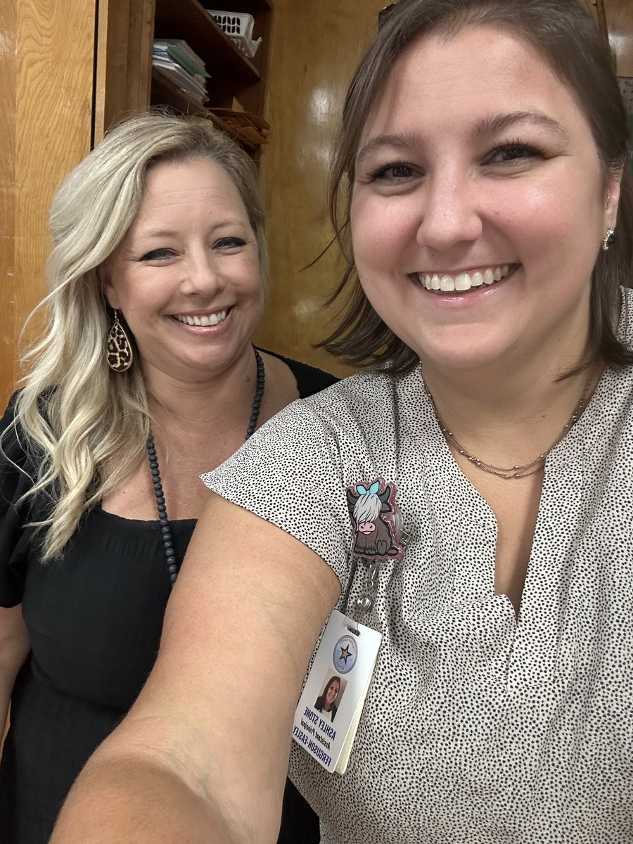 astone0812's tweet image. Session 2 of the morning and we are gearing up for math instruction after some fun networking around the building! #CCSK5Math #WeAreCCS @Michelletemp5 @mellottahill1