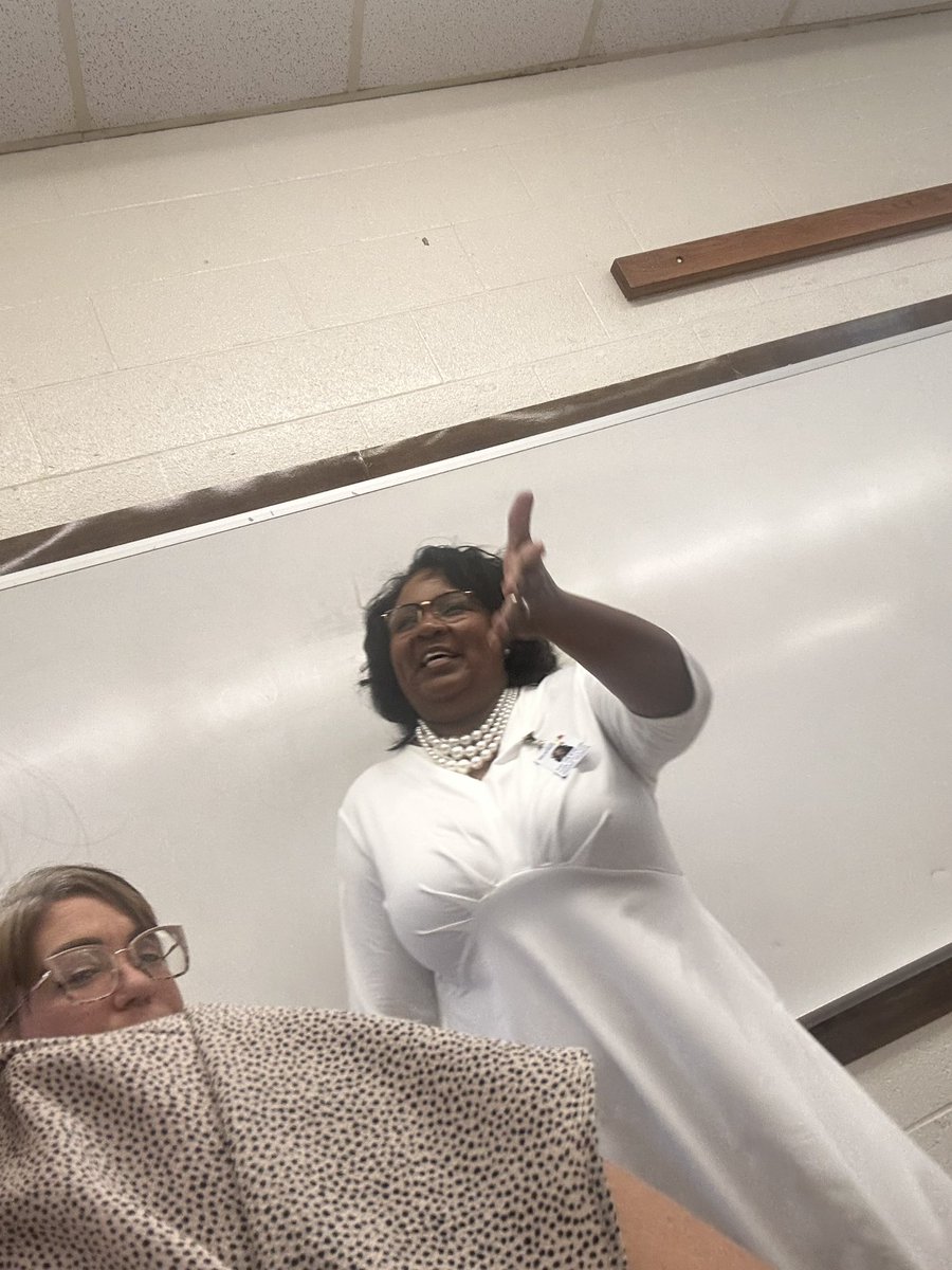 astone0812's tweet image. Session 2 of the morning and we are gearing up for math instruction after some fun networking around the building! #CCSK5Math #WeAreCCS @Michelletemp5 @mellottahill1