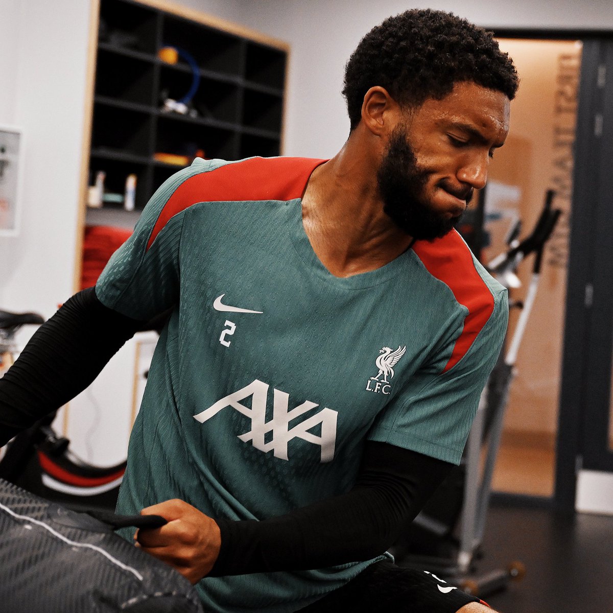 LFC's tweet photo. Reds at work🏋️ https://t.co/HeIz1eVrAd