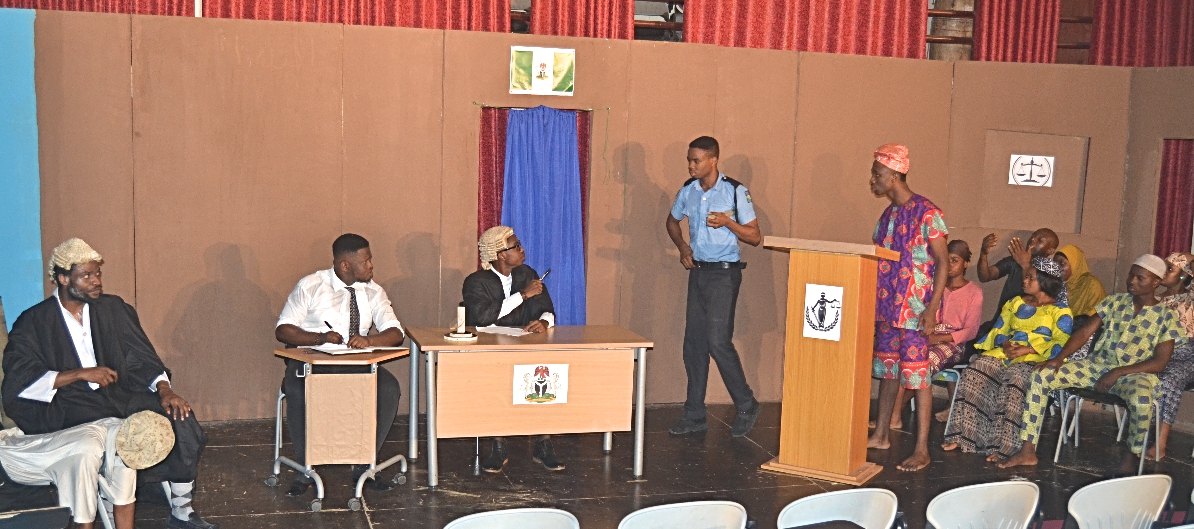 ADMISSION ON AT ELIZADE UNIVERSITY
We take Pride in Global Best Practices:
Our Students in Performing &amp; Film Arts practically benchmark their performance.
Here, Tunde Kelani (TK), ace Nigerian Film Maker, mentoring students.
elizadeuniversity.edu.ng
 08101563682    08158355812,