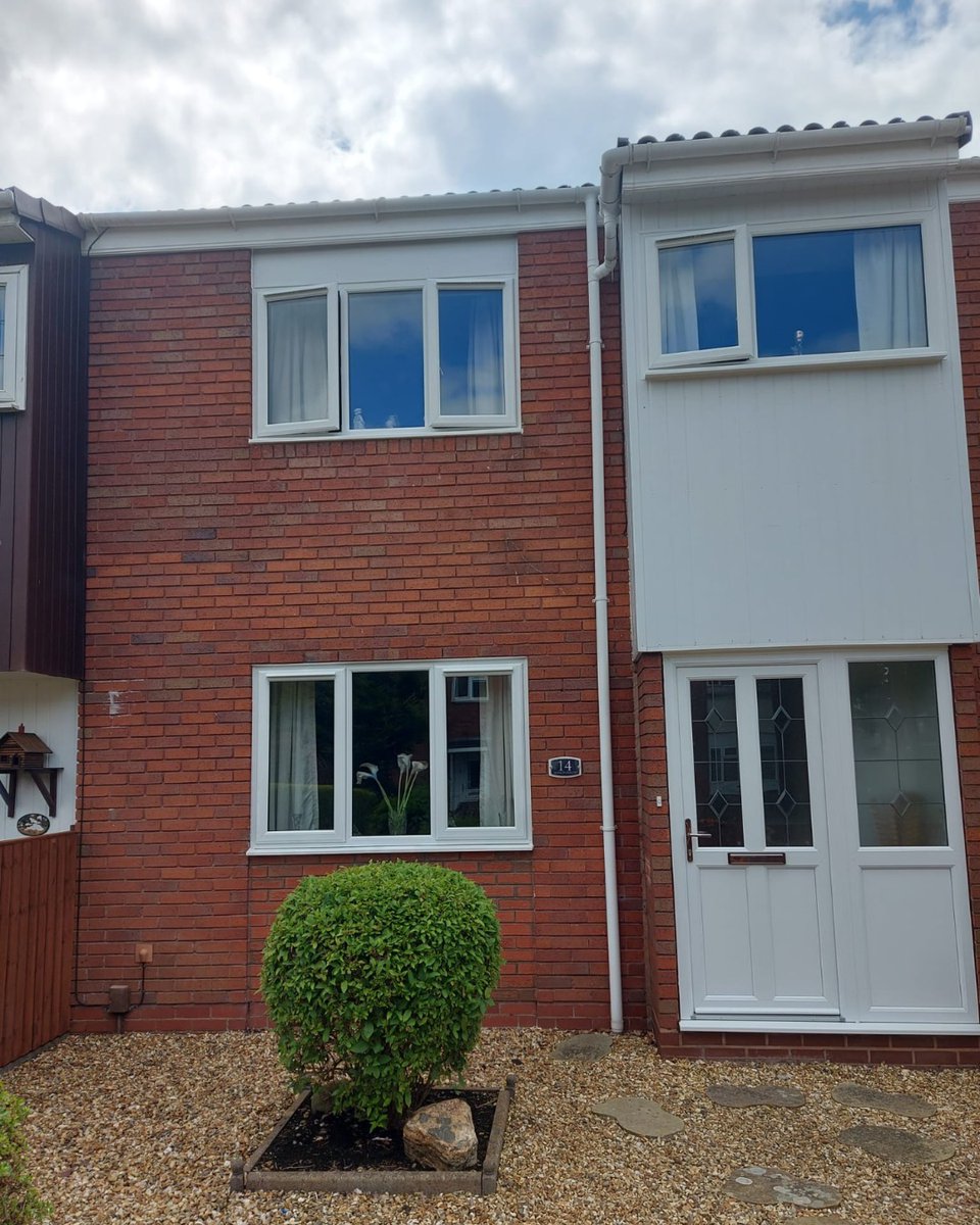 The works have been completed here - a full house of windows and a NEW Ambience self-clean glass roof conservatory upgrade! Happy faces to go around 😄 #windows #conservatory #marketing #DigitalMarketing