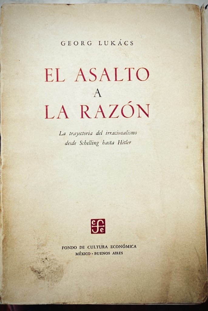 No suelten a las viejas teorías ni se enamoren fácilmente de lo "nuevo"
Quizás esas "viejas  ideas" volverán a estar de moda como los  muebles "de otro tiempo". Muebles que fueron confeccionados con  nobleza y expertise, y  resisten más que las baquelitas coloridas del retail...