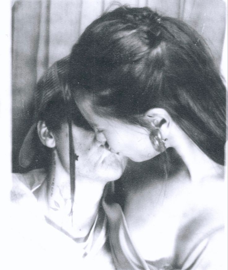 hailey bieber ଓ (@rhodepics) on Twitter photo 