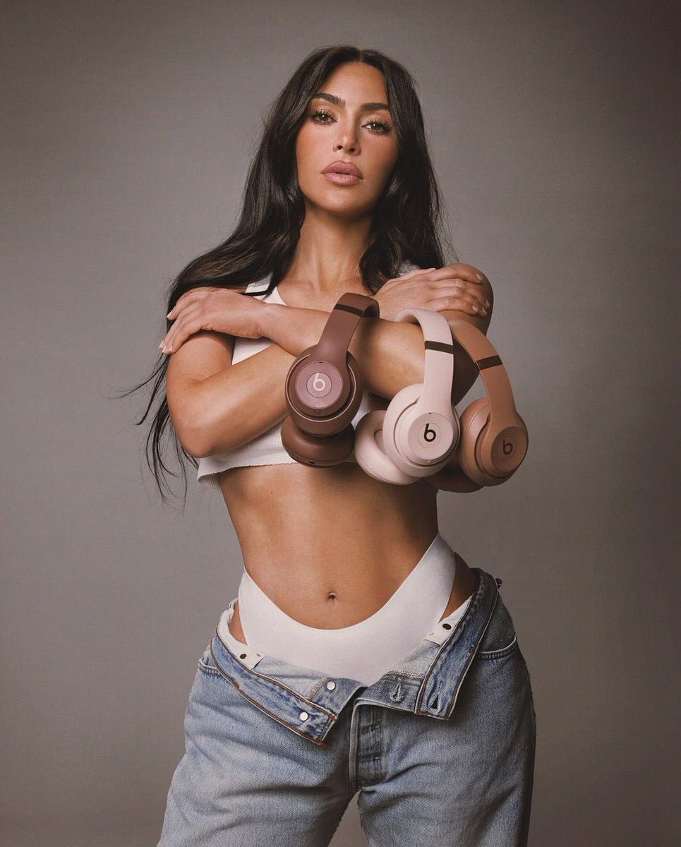 PopCrave's tweet image. Kim Kardashian collaborates with Beats by Dre to launch her own headphone collection, ‘BEATS X KIM.’