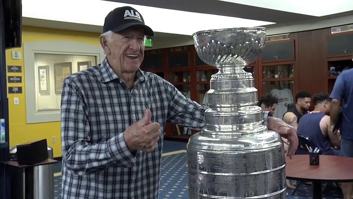 Bob Uecker tweet media