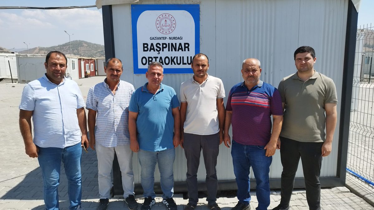 tankiz01's tweet photo. Atama ve yer değişikliği yönetmeliği kapsamında Dr. Salman Gülsoy Ortaokulu'na müdür olarak atanan @hacali, Aslanlı İlkokulu'na müdür olarak atanan @ayd_nkurt  ile Başpınar Ortaokuluna müdür olarak atanan Halil KOYUNCU kardeşlerimizi yeni görev yerlerinde ziyaret ettik. https://t.co/i5boWig0jN