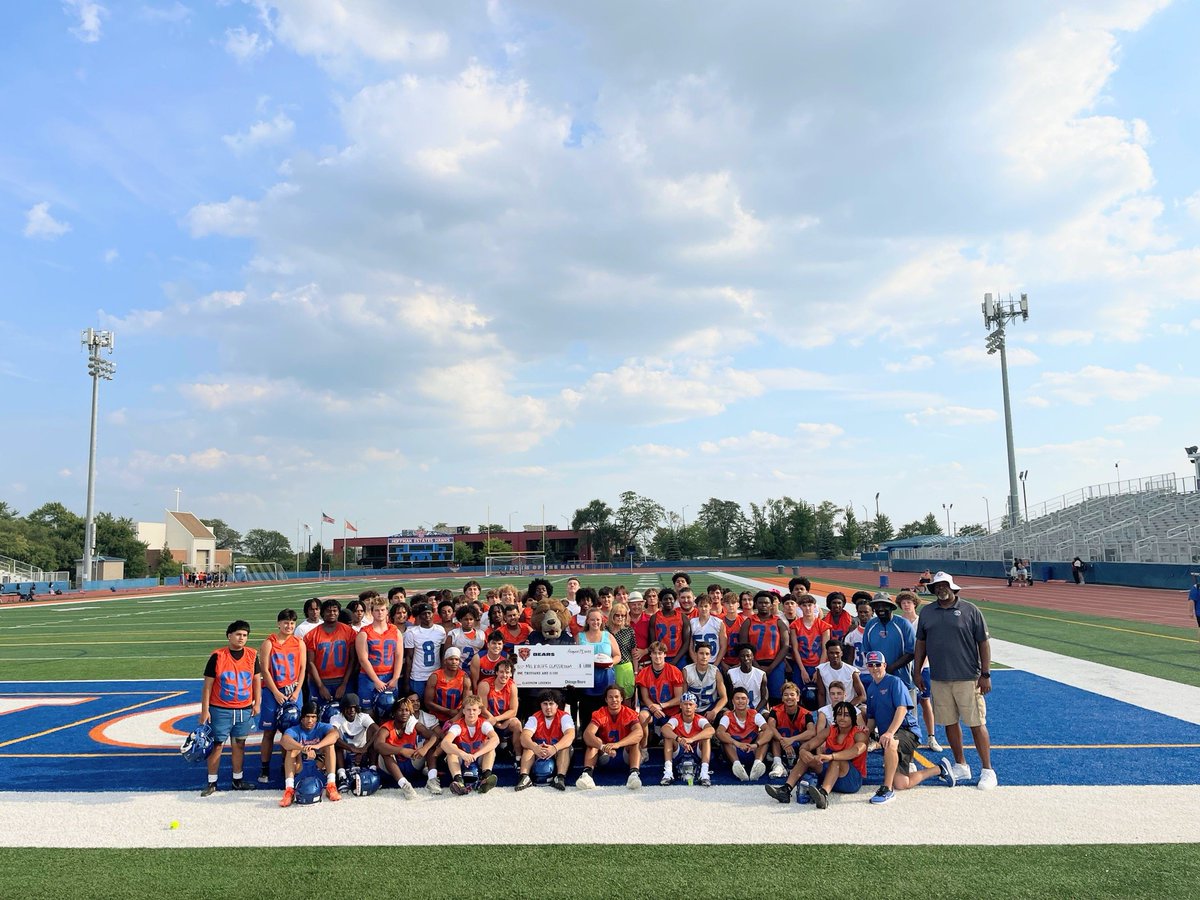 Liam has been so blessed to have a teacher like Ms. Koch in his corner. There are none like her and none more deserving of this award from <a href="/ChicagoBears/">Chicago Bears</a> <a href="/TPWHawksFootba1/">TPW Football</a> <a href="/hehsathletics/">Hoffman Estates HS Athletics</a> <a href="/HSDistrict211/">District 211</a> please be his Mr. Feeny and go to college with him!