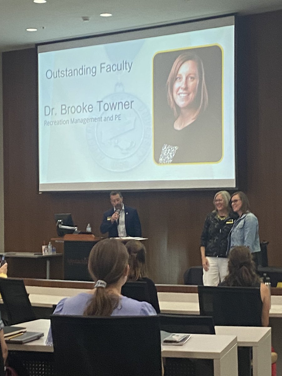 Very proud of the Mrs. Way to go Dr. Towner! <a href="/AppSt_HPECclub/">App State HPEC Club</a> @appstatermpe