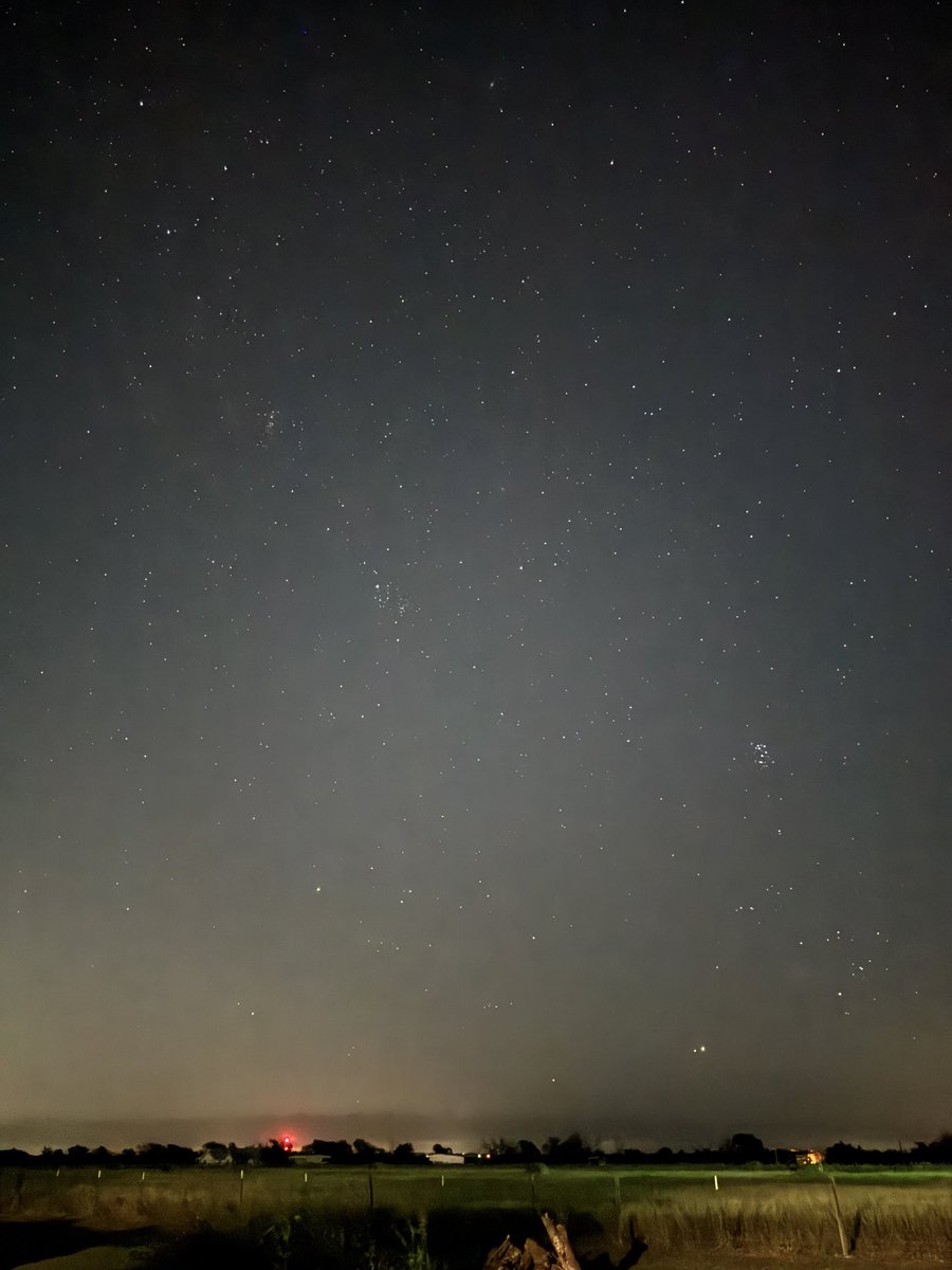 ⁦<a href="/ChrisSuchanWOAI/">Chris Suchan</a>⁩ pretty nice shot of Jupiter and Mars. And just above is The Pleiades. And way above that to the left a little if you look real closely is The Andromeda Galaxy! It will look like a blurry star. 🌌