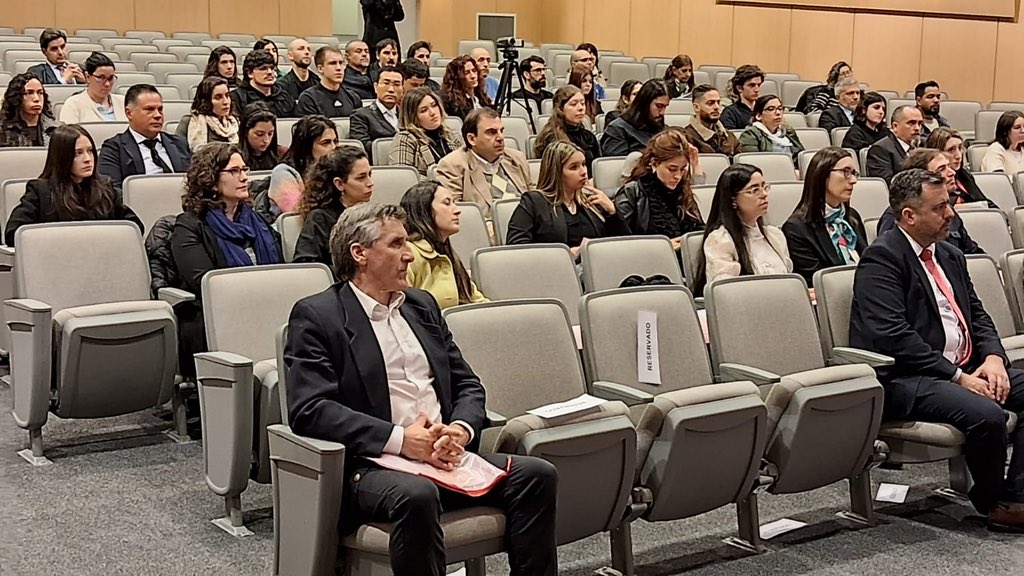 Del 15 al 28 de agosto se realiza en Uruguay un Seminario sobre el idioma, la cultura y las técnicas tradicionales de China, organizado por la #AUCI junto a la @UdelarUy y la <a href="/UTECuy/">Universidad Tecnológica</a>.