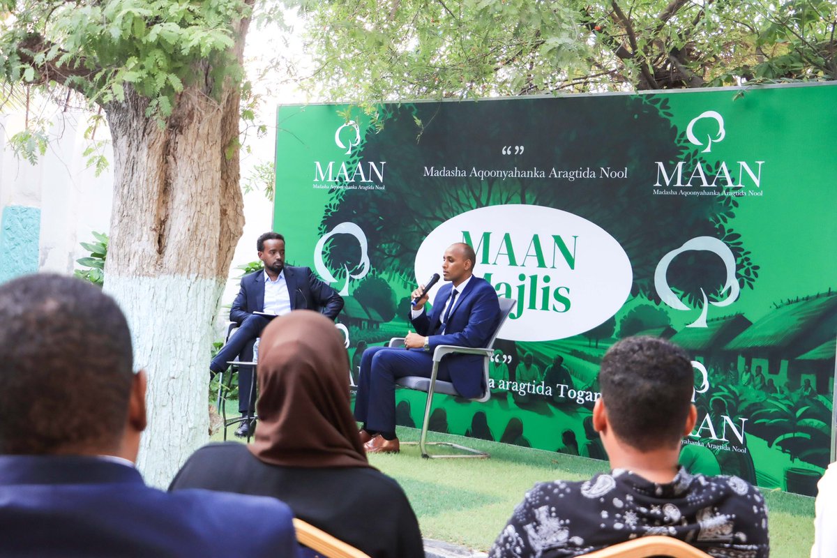 MAAN_HQ's tweet photo. Mr. Faysal Adan PS of the Ministry of Justice &amp; Constitutional Affairs, shared insights on Somalia’s justice and legal trajectories, including challenges in reforms &amp; the constitutional process. The forum provided valuable engagement on these critical issues. #Somalia #RuleOfLaw https://t.co/P0aTRL9Enn