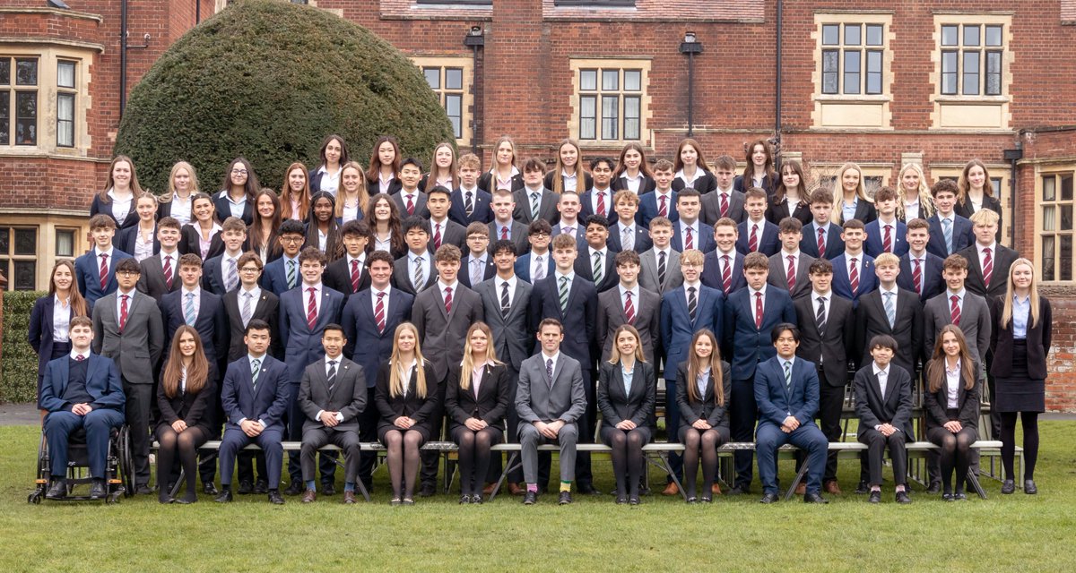 BromsPrep's tweet photo. Everyone at #BromsPrep is incredibly proud of our 'Survivors' (those who joined the Prep School and went all the way through to Sixth Form) - these very same pupils have just received their A level, IB and BTEC results from @BromsSchool.
#BromsResults #BromsSurvivors #ResultsDay https://t.co/PiDlT5XJzR