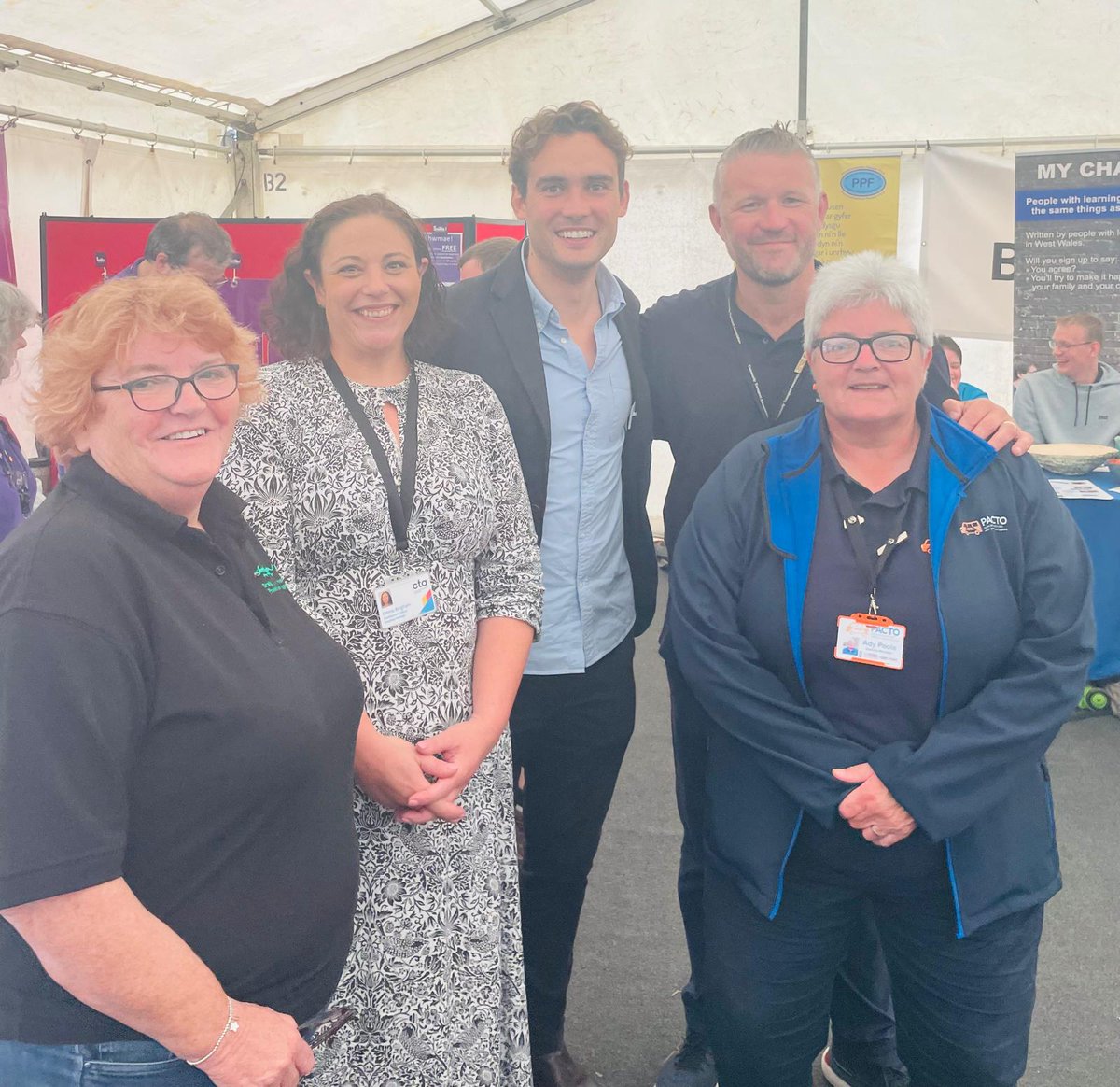 CTAUK1's tweet photo. Our Wales Development Officer @EBinghamcta had a fantastic time at the @PembsCountyShow today! 🎉

Here she is with newly elected MP @TufnellHenry &amp; our members @PACTO2004 &amp; Green Dragon Bus.

#CommunityTransport #PembrokeshireShow https://t.co/8Kep6S3Ntp