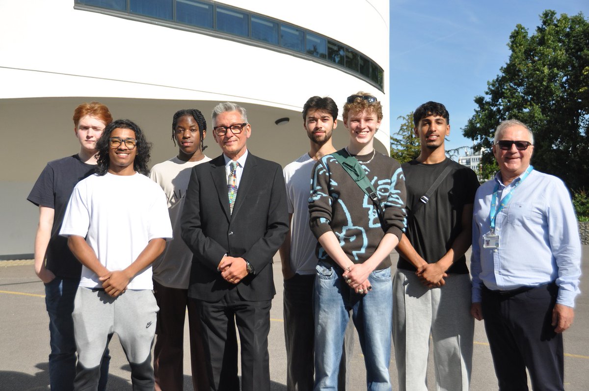 Forest_HillSch's tweet photo. Huge congratulations to all students at @TheSFH6 who received their A Level results today! Some of the strongest in recent history and testament to the diligence of our students  and skill of their teachers. We can’t wait to see where your journey takes you! #ALevelresults2024 https://t.co/6lMvcY8yVu