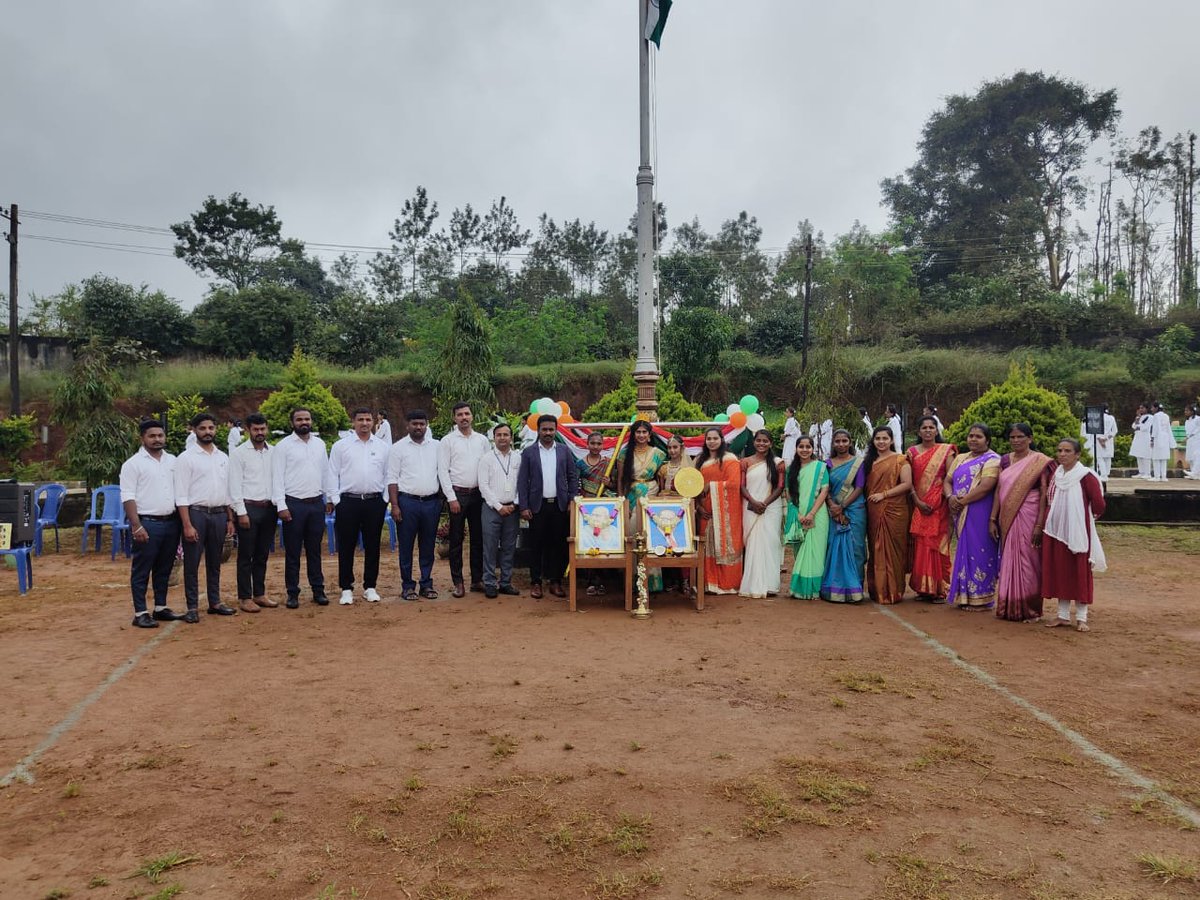 MmdrsK's tweet photo. Independence day celebration 🇮🇳 https://t.co/OSq6oLkDNA
