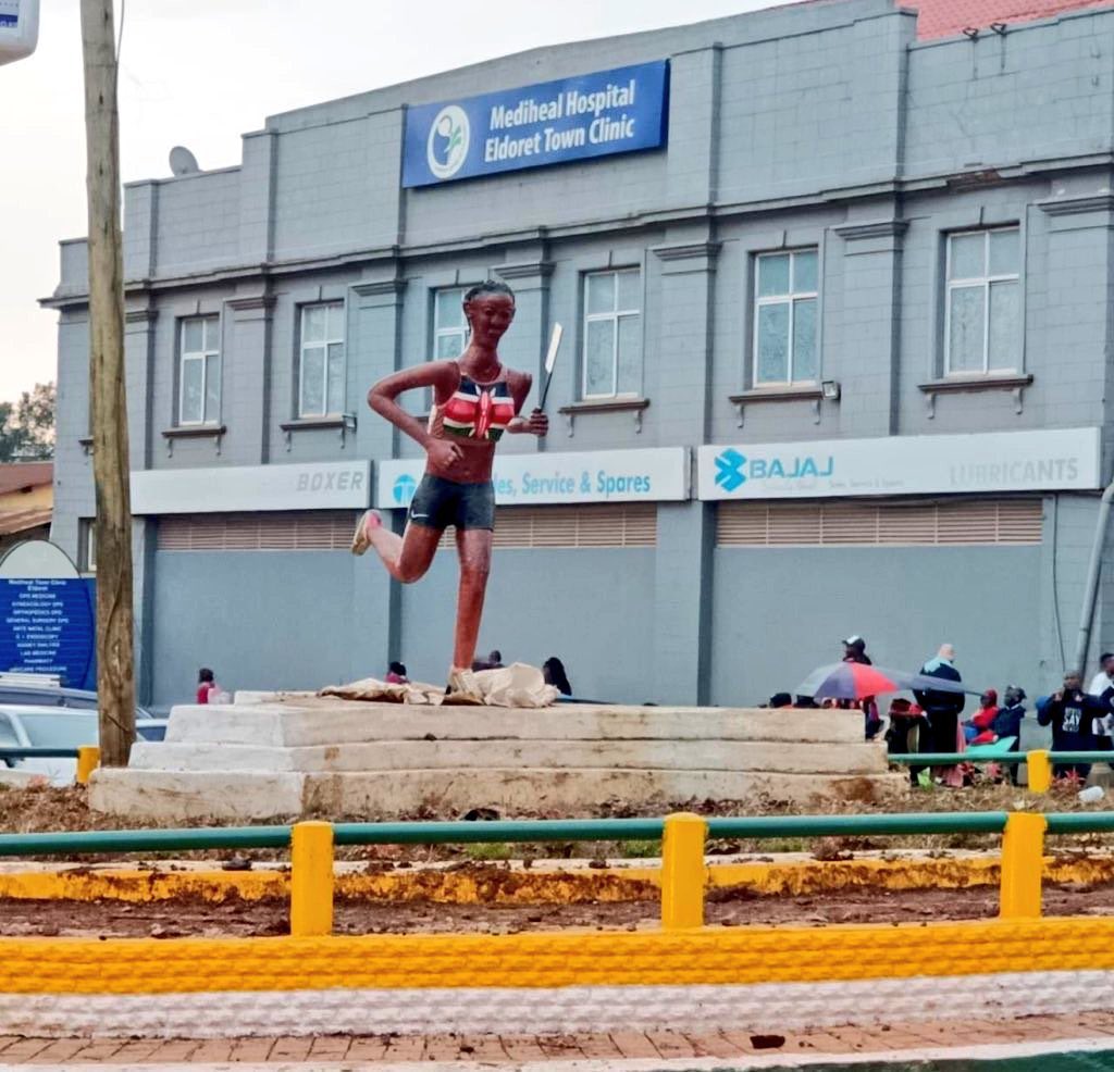 GukenaFMKenya's tweet photo. Eldoret ni ndu ici ma?💁😂😂
#gukenafeatures https://t.co/iLKLPCpI2P