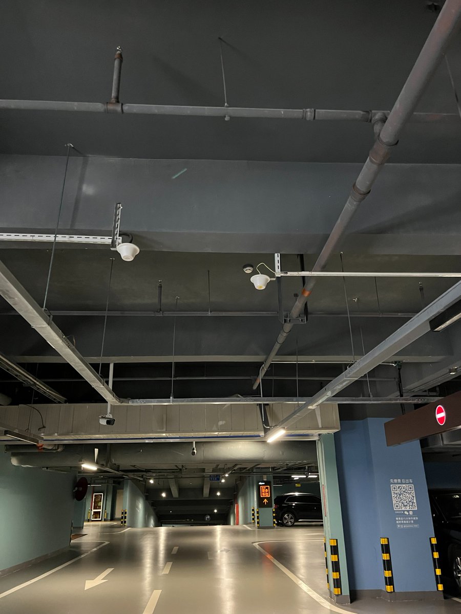 Airplux's tweet photo. Airplux 4G/5G Omni Ceiling Antennas for Parking Lot Cellular Signal Coverage

#airplux #antenna #4g #5g #ibs #das #4gantenna #5gantenna #smallcell #signal #cellular #signalcoverage https://t.co/YdhOBg24JR