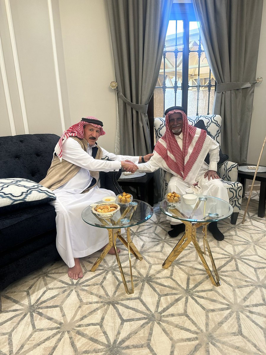 ibra_alfrayan's tweet photo. العم عبدالله مسفر آل مغيب تشرفت بمعرفته هذا اليوم في مجلس محمد بن جارالله https://t.co/9fgy2GtV0a