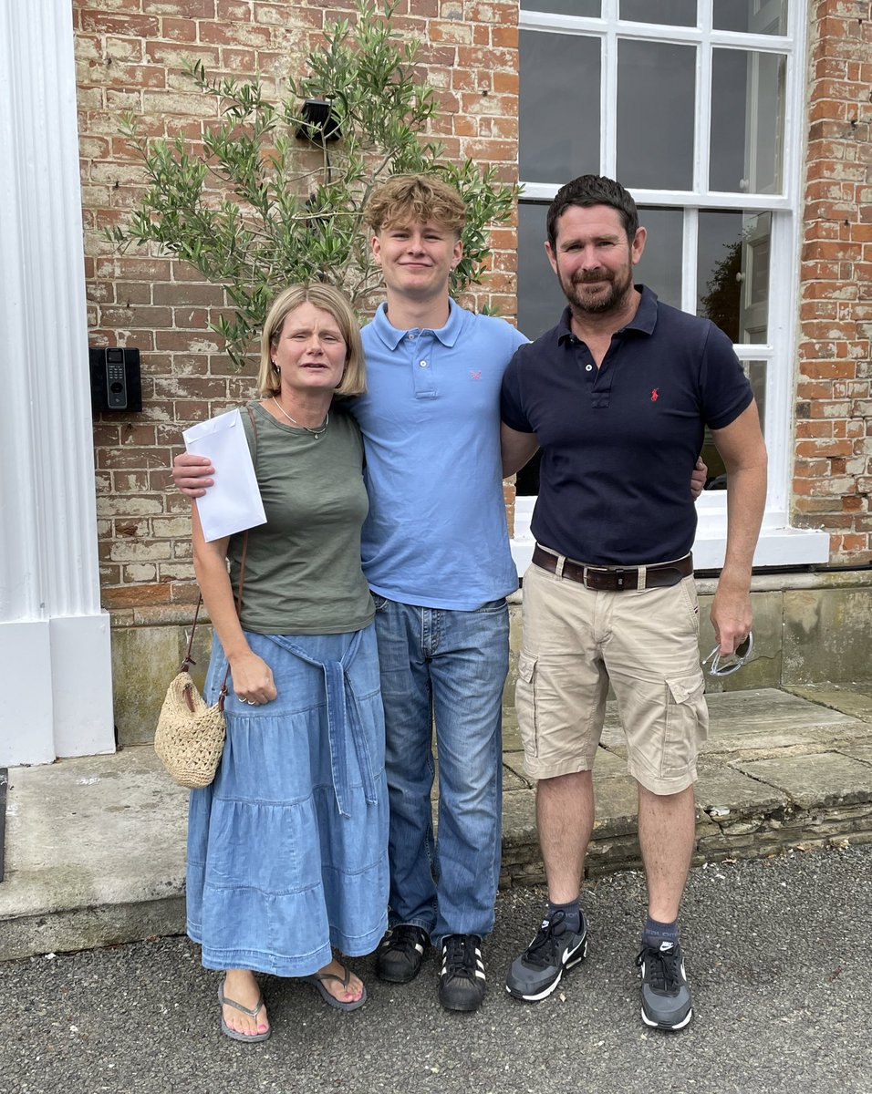 The Oratory School (@oratoryschool) on Twitter photo Congratulations to Sam on achieving an A in #Psychology, A in #PE and B in #Art & #Design at #ALevel! Sam is off to <a href="/cardiffuni/">Cardiff University</a> to read #Psychology.
#OratoryPsychology #OratoryPE #OratoryAcademic #ALevelResults #ALevelResultsDay Congratulations to Sam on achieving an A in #Psychology, A in #PE and B in #Art & #Design at #ALevel! Sam is off to <a href="/cardiffuni/">Cardiff University</a> to read #Psychology.
#OratoryPsychology #OratoryPE #OratoryAcademic #ALevelResults #ALevelResultsDay