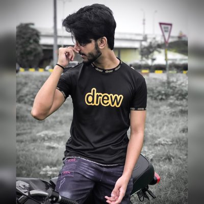 Sam_here7869's tweet photo. #NewProfilePic https://t.co/JOikBJfFPt