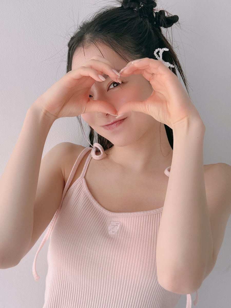 ar_mag_official's tweet photo. arweb限定コンテンツ #armore が本日8月15日に公開♡
記事はこちら🌷
https://t.co/C0TbR0lgCk
今月のテーマは「自分磨き」🫧💞
"今日の私可愛い♡"という瞬間に出会うため、日々美容に勤しむ努力家な女の子たちのために!🫶🏻
インフルエンサーの #なごみ ちゃんやargirlたちの自分磨き情報を集めました
ぜひチェックしてみてね✨
#armore #なごみ #自分磨き #垢抜け @NAGOMI3232