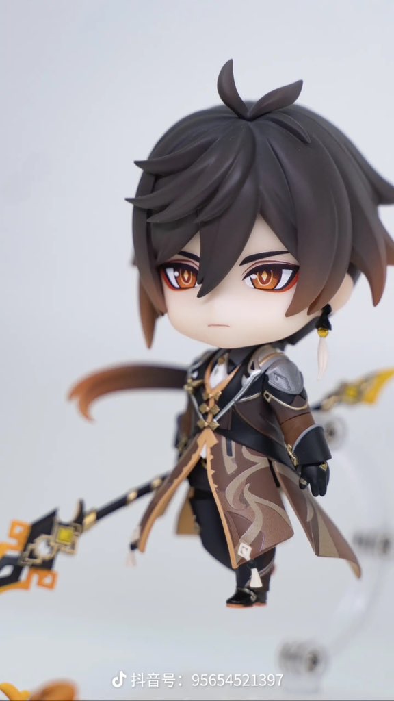 GenshinUpdate's tweet photo. Zhongli Nendoroid Preview Photos from Genshin FES in Shanghai
Via Genshin Official Flagship Store Douyin https://t.co/8TAwjdiKhY 
#GenshinImpact #原神 #원신 #Zhongli https://t.co/AMIpAPlCc6
