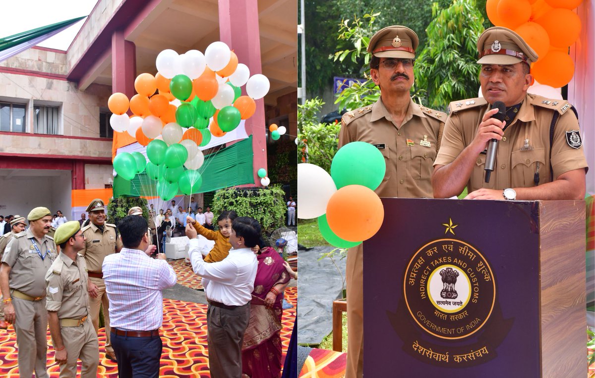 noidacustoms's tweet photo. Noida Customs Commissionerate celebrated the 78th Independence Day. Shri Sanjiw Kumar Mishra, Commissioner hoisted the National Flag and delivered the Independence Day message. Officers and staff participated with great spirit of unity and patriotism.
@cgstcusmeerut @cbic_india https://t.co/AhZ3cHGbRM