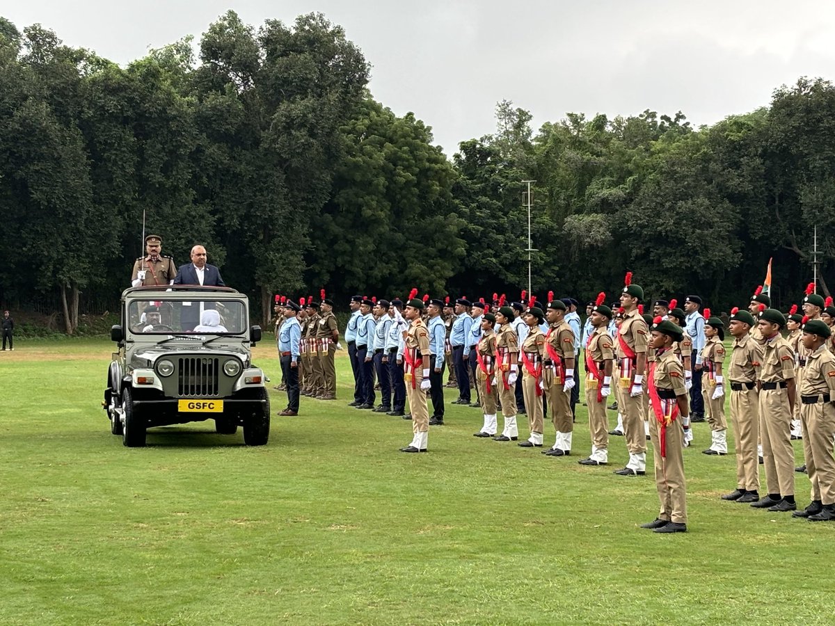 1gctrncc's tweet photo. Cadets of 1GCTR NCC BARODA celebrated #78thIndependenceDay with grandeur, patriotic fervor &amp; unity at various colleges like MSU Techo, Navrachna university, MSU Polytechnic &amp; GSFC University.
@CMOGuj 
@HQ_DG_NCC 
@NCC_Dte_Gujarat https://t.co/U8VAXrdArW