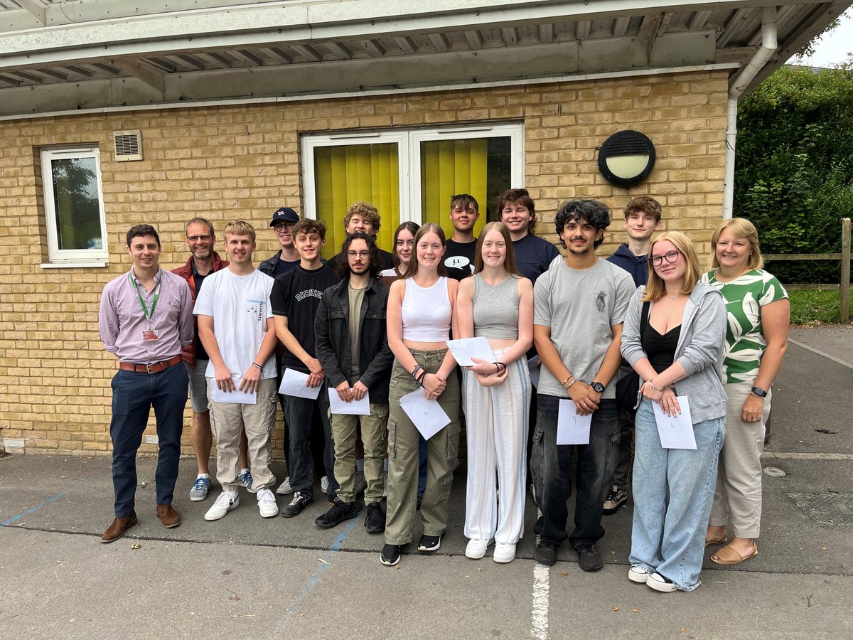 SexeysSchool's tweet image. We are delighted to be celebrating a strong set of A Level results for our Year 13 students. 71% of students are progressing to university and/or art college with 97% of those gaining a place at their first or second choice.
Read the full news story here: sexeys.somerset.sch.uk/.../a-level-re…