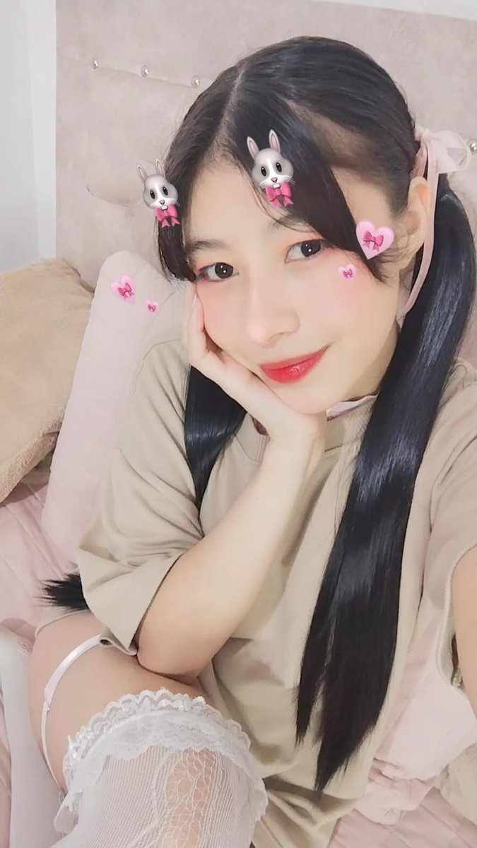 Ayumi_Tanaka_A's tweet photo. They dust my pigtails, imagine the possibilities.... teen petite asiang #asianx #asiangirlsonly #petitebabygirl https://t.co/NL8twzD2Pa https://t.co/8HWipW8A9Q