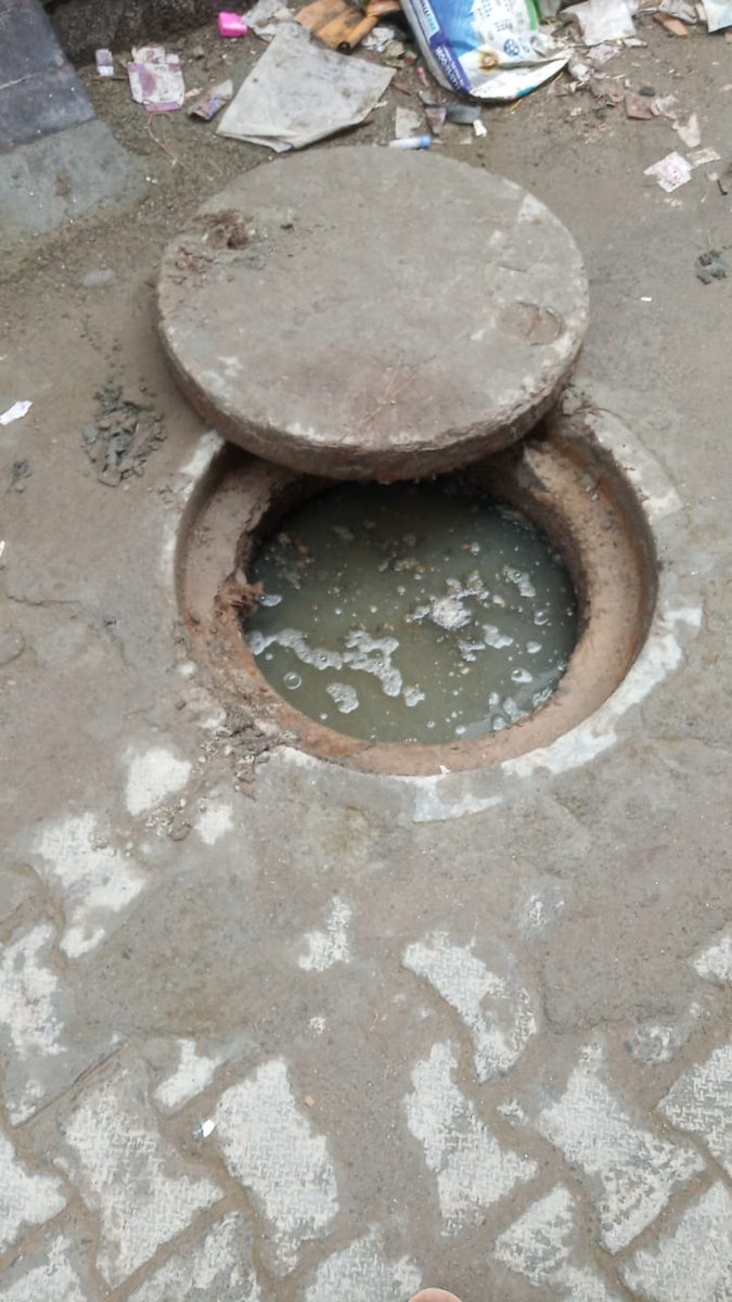Bahadur20317267's tweet photo. @aajtak @cmohry @KPGBJP @RwaFbd @PMOIndia 
मोदी जी BJP के सारे नेता आपके नाम से वोट मांगते है चाहे  ��ार्षद, विधायक , सांसद सब आपके नाम पर वोट मांगते है। पब्लिक को सिर्फ आप पर विश्वास है इसलिए BJP उम्मीदवार को जीता देते है।इन लोगों ने फरीदाबाद को नरक बना रखा है।अब आप ही न्याय करे। https://t.co/r4T2VXLRh4