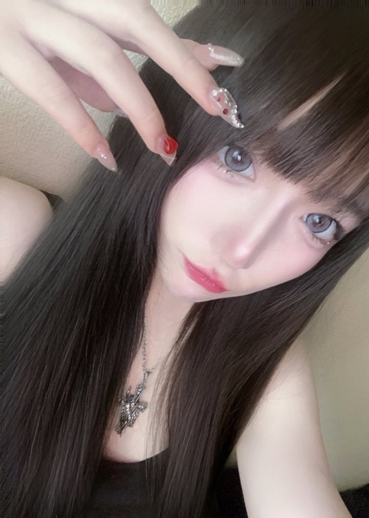 pinky84x's tweet photo. 男にボケてもないし立ちんぼもしてませんWWWWWWW変な噂流さないで〜WWWWWWW https://t.co/uN878I817u