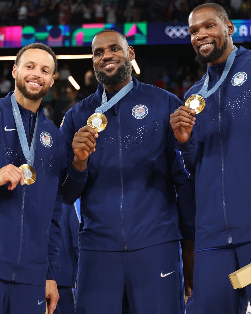 <a href="/KingJames/">LeBron James</a> THIS IS WHY LEBRON JAMES IS THE GREATEST BASKETBALL PLAYER OF ALL TIME 🐐