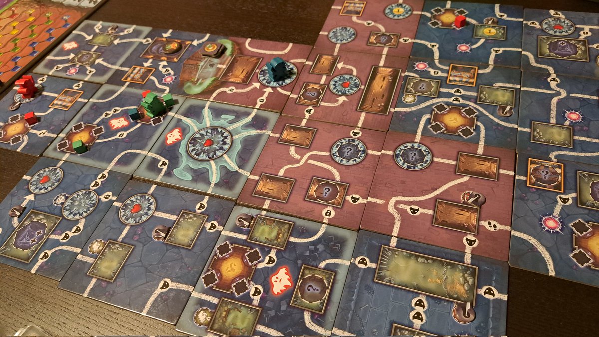 Sibi30015224's tweet image. Und zum Abschluss des gestrigen Abends durfte ich endlich mal #Klong Katakomben spielen. Sehr cooles Spiel. Auch wenn ich gestern zu früh aus dem Dungeon raus bin und dann abgeloost hab. Aber war für mich ne Lernpartie. Jetzt muss ich auch mal das normale Klong vom Pile holen!