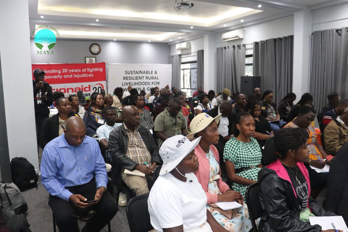 ManicaYouth's tweet photo. We're excited to be participating in the ongoing SADC #PeopleSummit in Harare, as we take part in amplifying citizen voices and reframing an alternative climate justice agenda in Southern Africa
#FossilFuelTreaty
#ReclaimingSADC
#PeoplePower https://t.co/7Su1P0AEOU