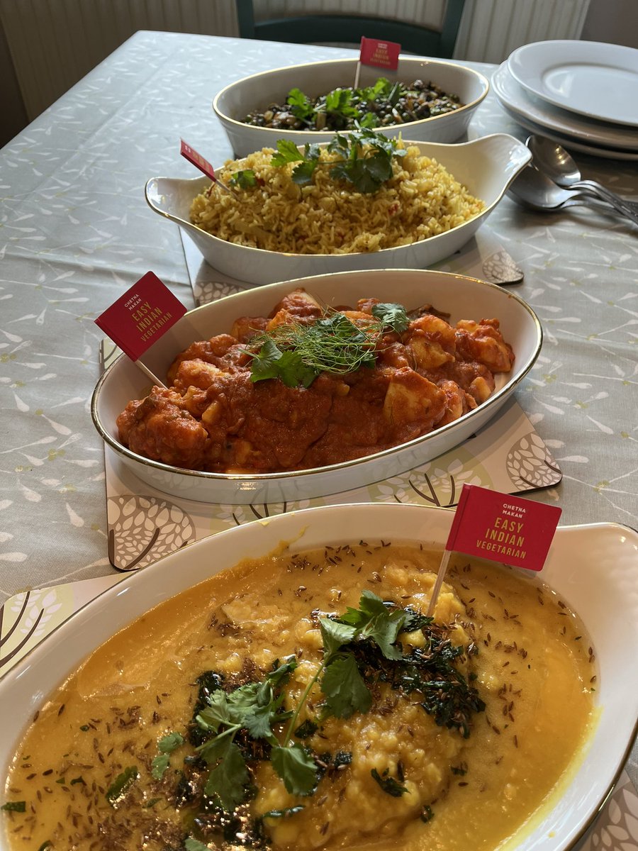 saucery's tweet photo. #EasyIndianVegetarian @chetnamakan @octopus_books_
https://t.co/NRME5V1PzG
Great ideas for when my veggie niece’s come for supper! Easy and authentic.👊🏻 https://t.co/MpPvuNfPlv