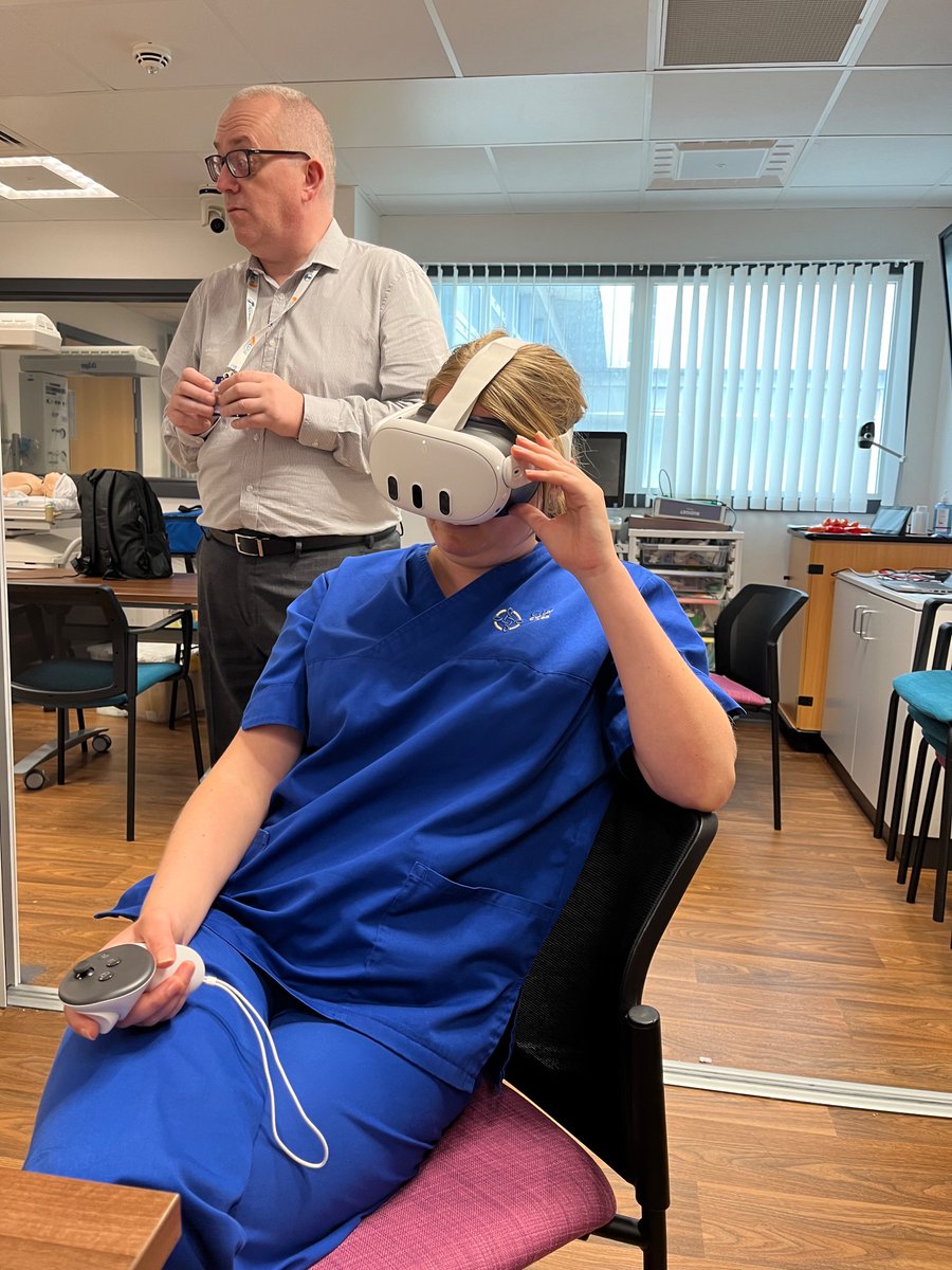 Interesting morning, testing out VR education modules. Hopefully a Paediatric and Neonatal can be added in the future! 🌈<a href="/SwanseaUni/">Swansea University</a> <a href="/HywelDdaHB/">Hywel Dda UHB</a> <a href="/Catrin_Johns/">Catrin Jones 🌈✨</a> #PPDN