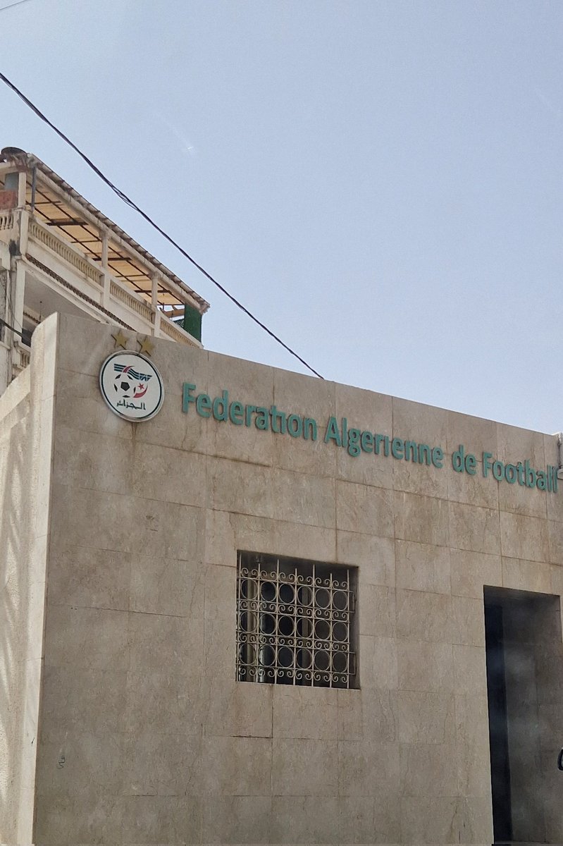 This feels like driving by the white house 😭 <a href="/Algeria_FC/">Algeria FC</a>
