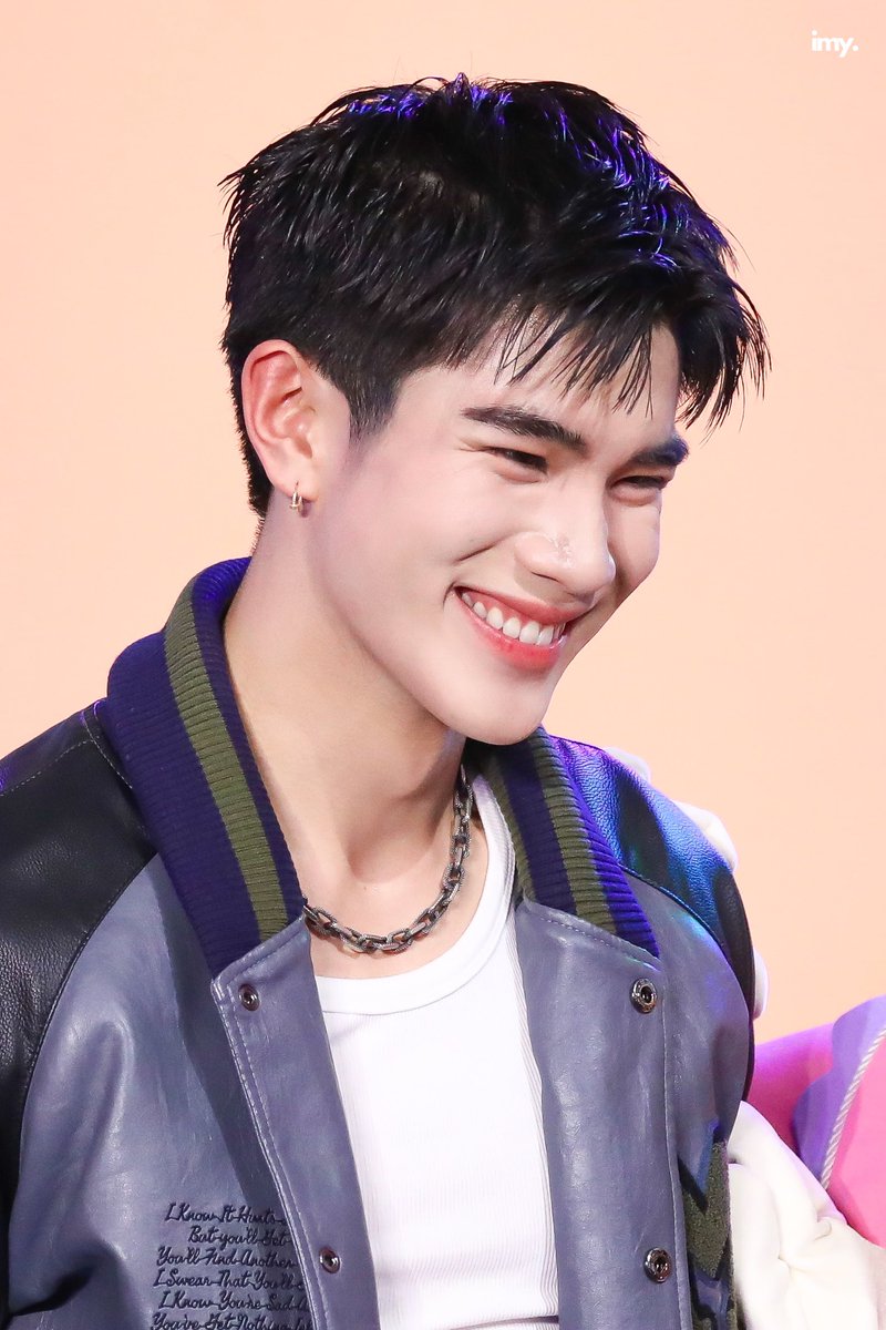 imyginkgo's tweet photo. ถ้านี่ไม่ใช่คนที่ยิ้มจ๋วยที่สุด 🤏🏻🤏🏻🤏🏻🤏🏻🤏🏻🤏🏻💘

#DTX2024xFourth #Fourthnattawat #โฟร์ทณัฐวรรธน์ https://t.co/L4kD7jDPvg