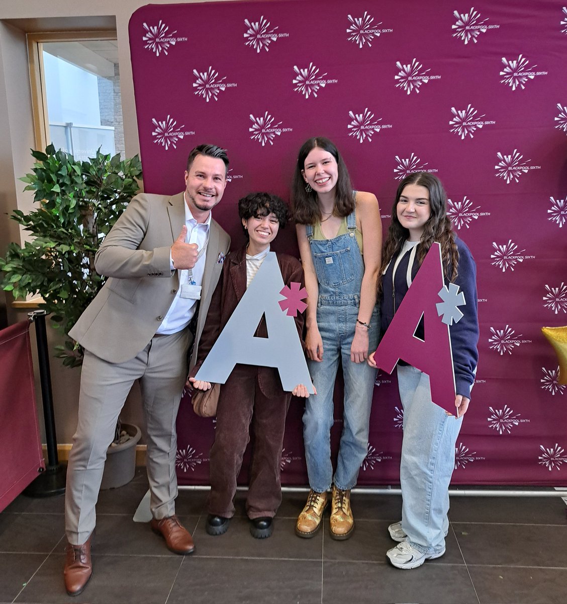 Peter Wright tweet media