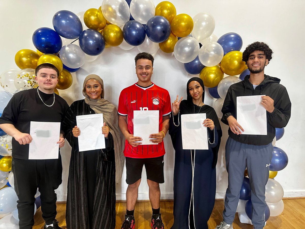 Ridiculously proud of the incredible young people who have picked up their results this morning at Oasis South Bank. They have made us so very proud and we know they are going to change the world for the better 💙