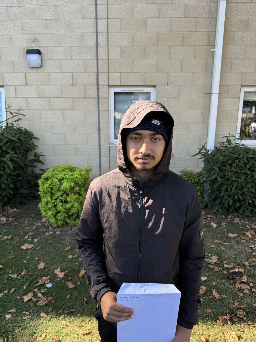 Congratulations to Riad who achieved A*A*A* and who will study Economics at the University of Warwick. Very well done. #bramptonmanor #alevelresultsday